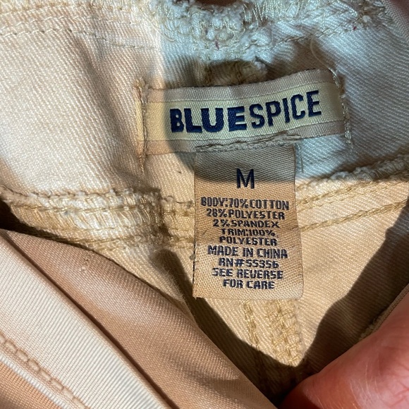 Lot of Seven Maternity Pants - Picture 15 of 16